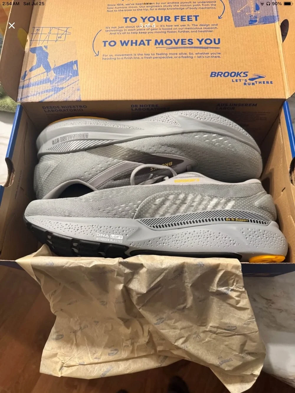 Brooks men adrenaline